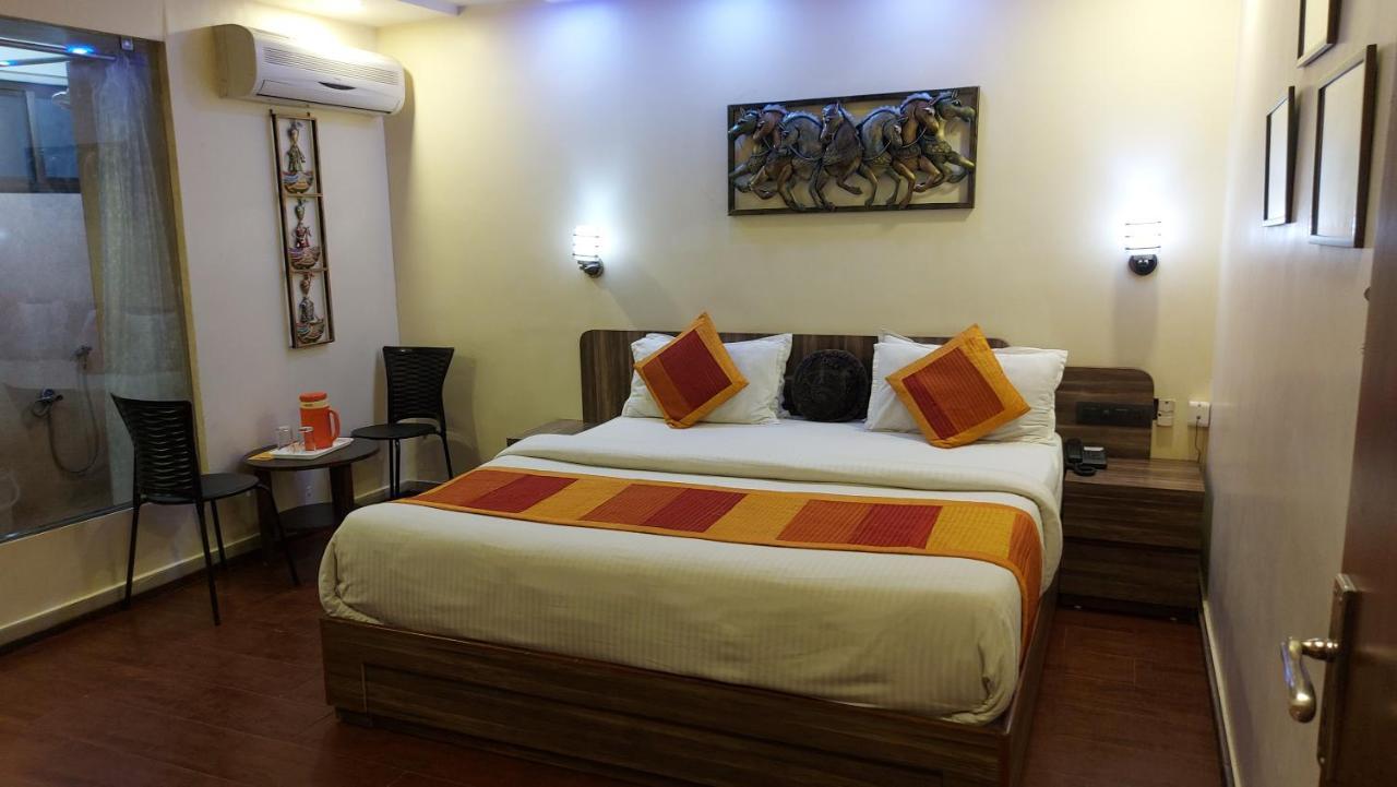 Shaleen Elegance Homestay Nakki Lake 400 Meters Mount Abu Εξωτερικό φωτογραφία