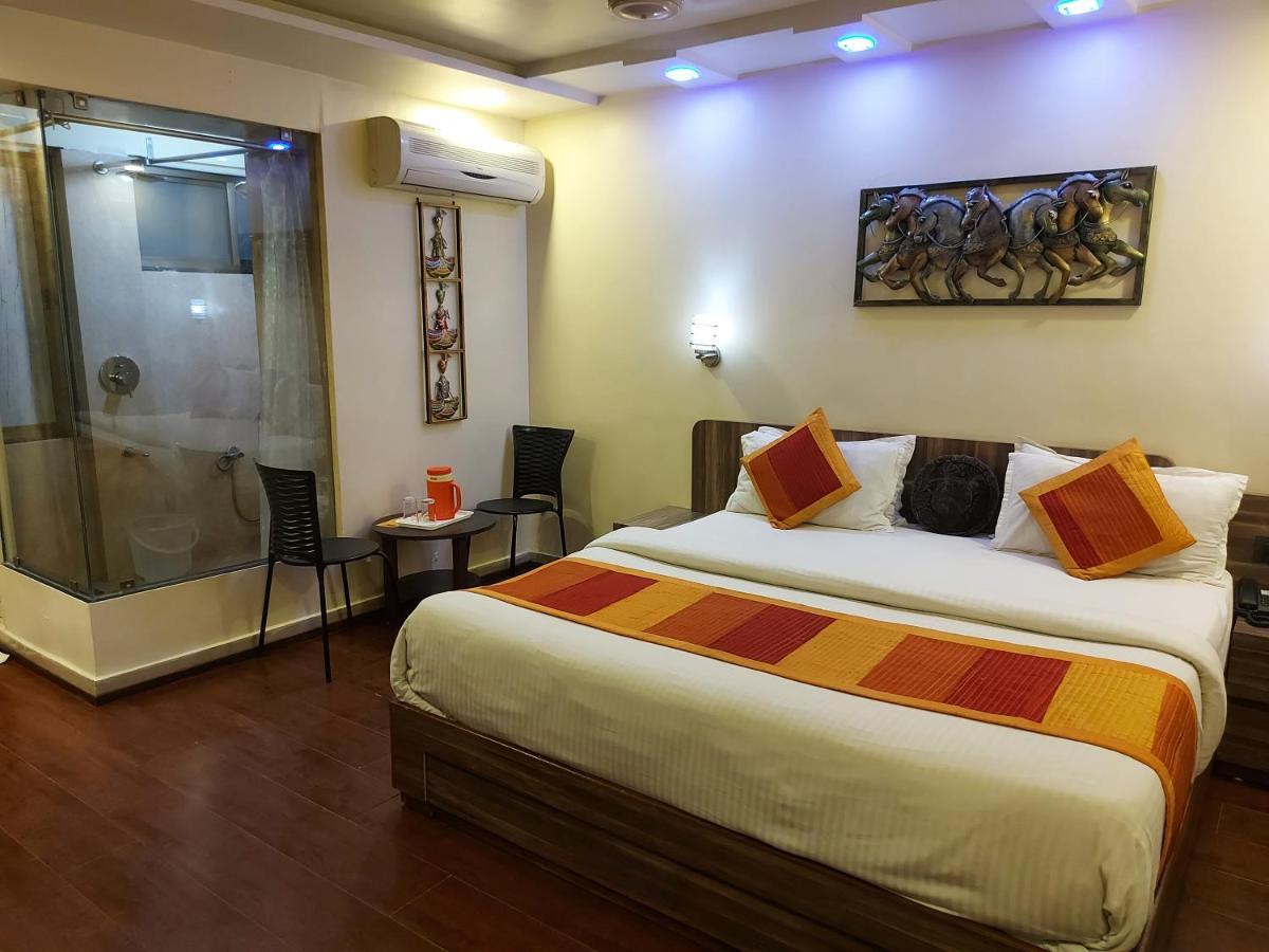 Shaleen Elegance Homestay Nakki Lake 400 Meters Mount Abu Εξωτερικό φωτογραφία