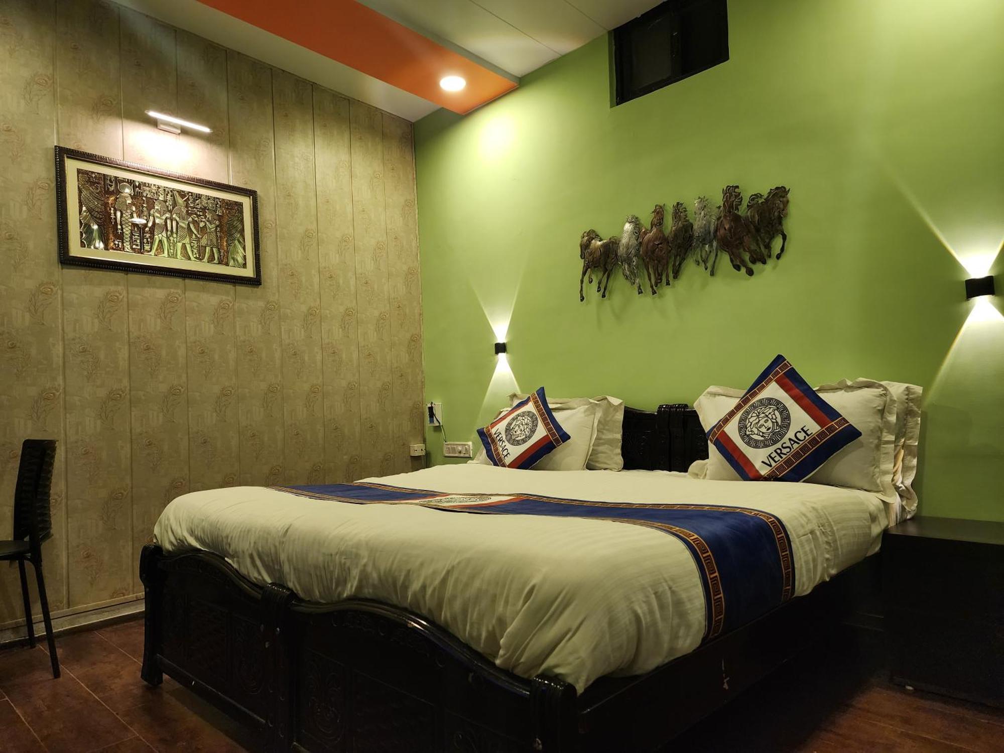 Shaleen Elegance Homestay Nakki Lake 400 Meters Mount Abu Εξωτερικό φωτογραφία