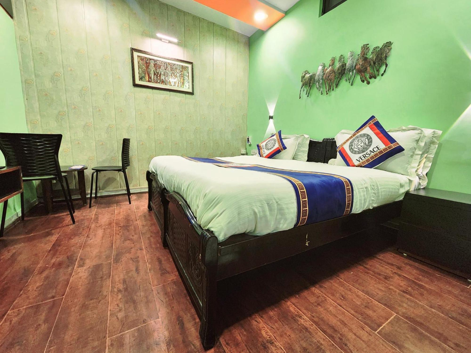 Shaleen Elegance Homestay Nakki Lake 400 Meters Mount Abu Εξωτερικό φωτογραφία
