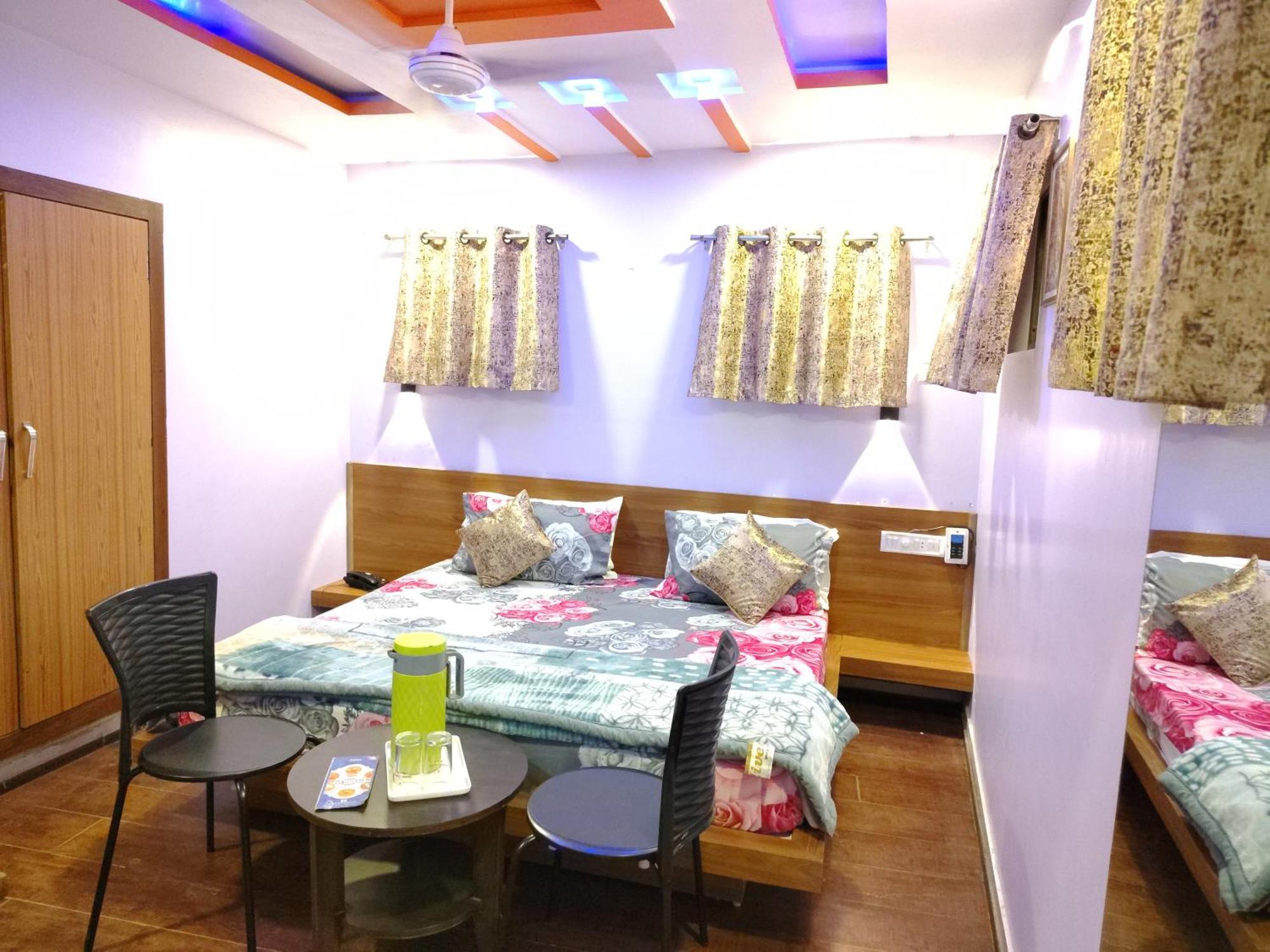 Shaleen Elegance Homestay Nakki Lake 400 Meters Mount Abu Εξωτερικό φωτογραφία
