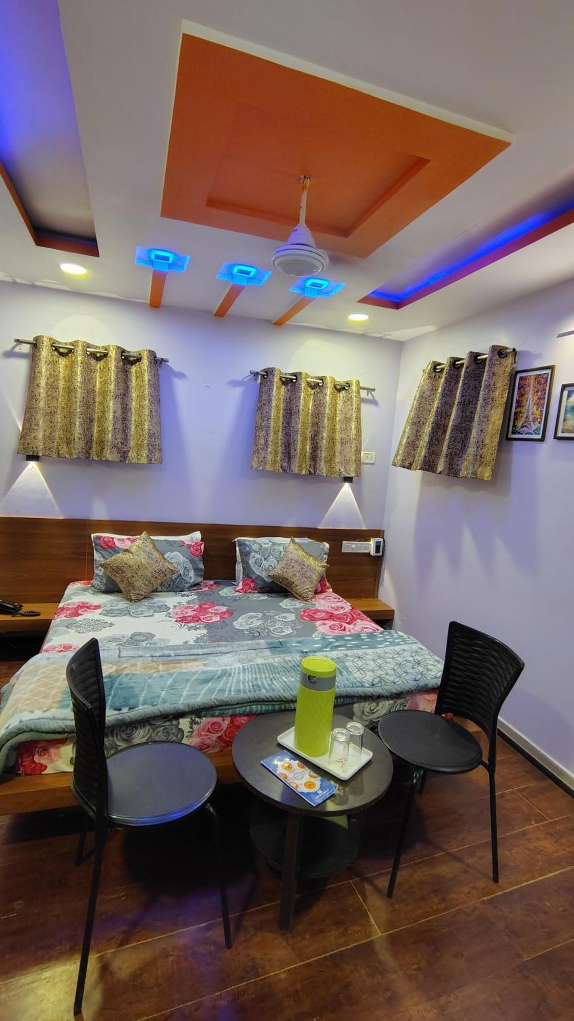 Shaleen Elegance Homestay Nakki Lake 400 Meters Mount Abu Εξωτερικό φωτογραφία